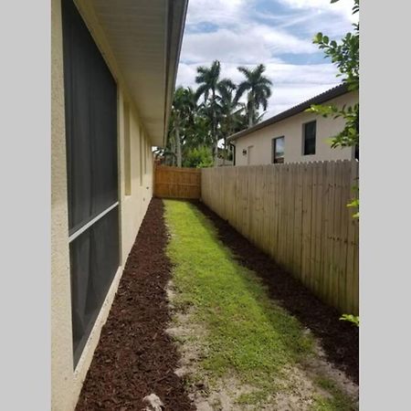 823 104Th Ave. N. Naples Βίλα Εξωτερικό φωτογραφία