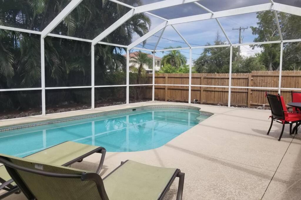 823 104Th Ave. N. Naples Βίλα Εξωτερικό φωτογραφία